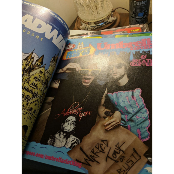 Alternative Press Warped Tour 15 Magazine #253.2 '09 - Picture 2 of 7